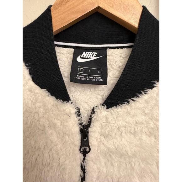 NIKE Womens Size Small Sherpa zip up bomber jacket-small - Picture 3 of 7